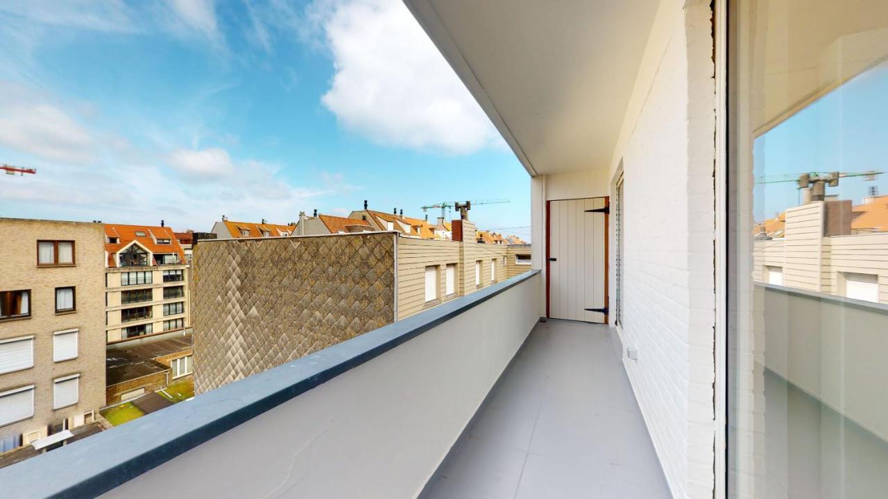 Luxurious Penthouse In The Shopping Street Of Knokke With A Rooftop Terrace Esterno foto